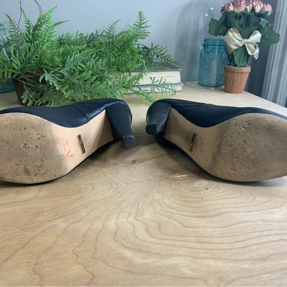 Black leather ankle boots, high heel, size 10 - Picture 6 of 11